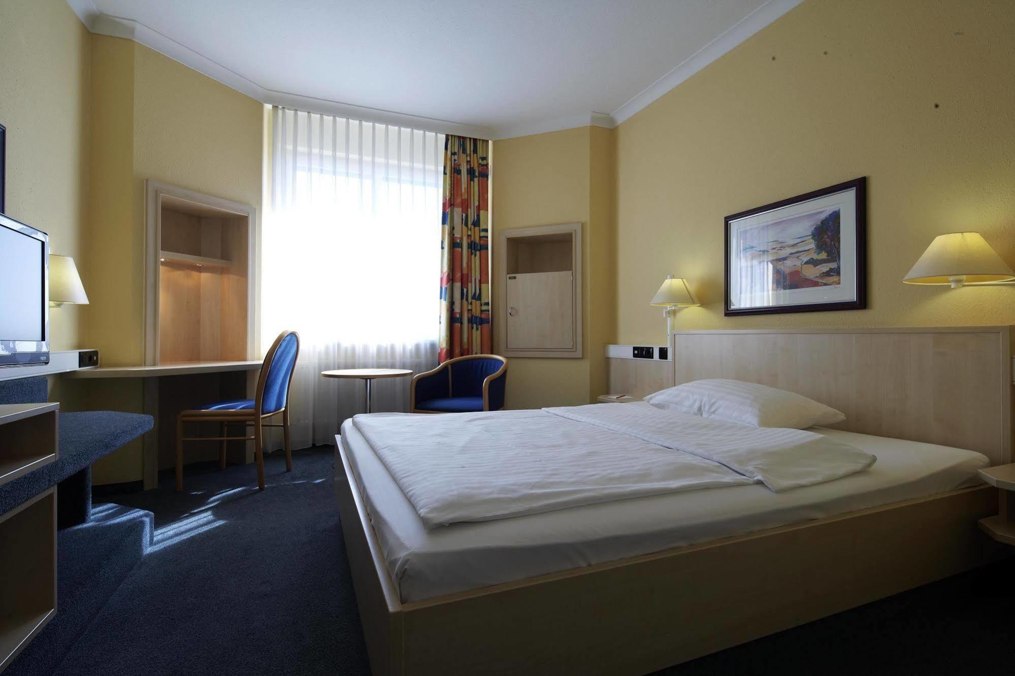 Intercityhotel Erfurt Exterior photo